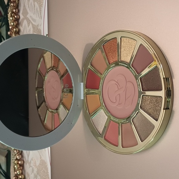 Tarte Rainforest Eye & Cheek palette NWT - Picture 5 of 7